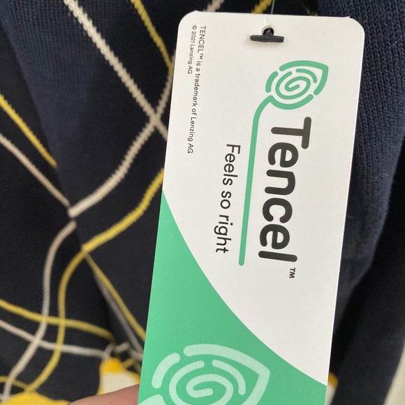 NWT Tommy Hilfiger Sweater Womens Size: XXL - Picture 7 of 10